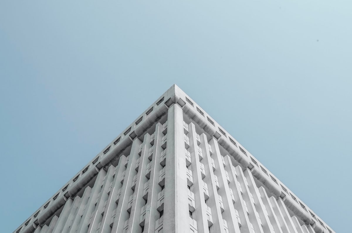 九游APP-姿势很帅！菲利克斯外脚背传入禁区，C罗鱼跃冲顶可惜太正被扑出